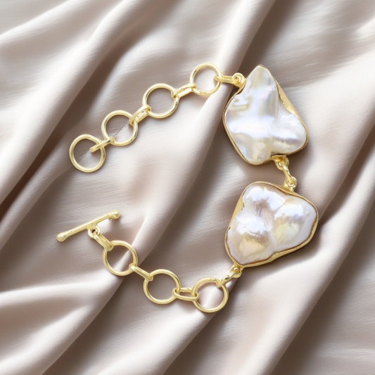 Classic vintage inspired natural baroque pearl adjustable gold plated bracelet