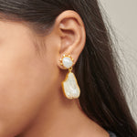 Load image into Gallery viewer, Natural Pearl Drop Earring