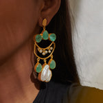 Load image into Gallery viewer, Long lightweight wedding bridesmaid bridal natural pearl crystal handmade hypoallergenic earring