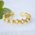 Load image into Gallery viewer, Sleek and minimal nature inspired floral bangle