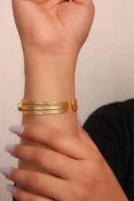 Load image into Gallery viewer, Handcrafted Fashion Bangle