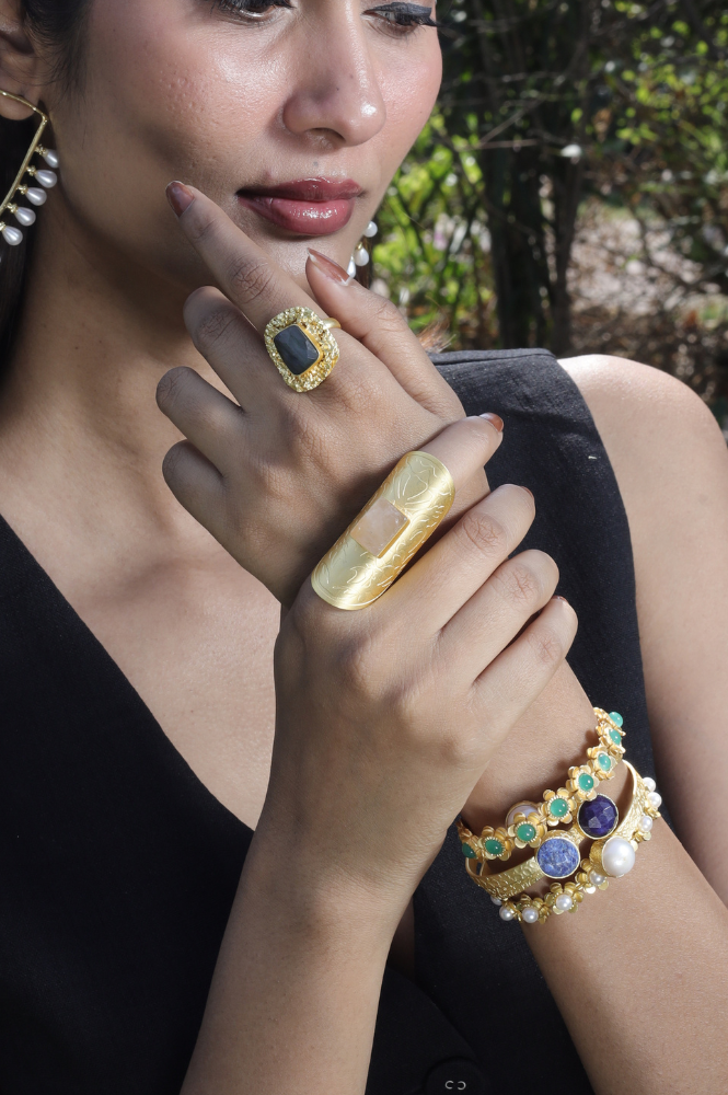 4_1_71653788-f4d2-4312-a9aa-feec45643f6f-Auricka