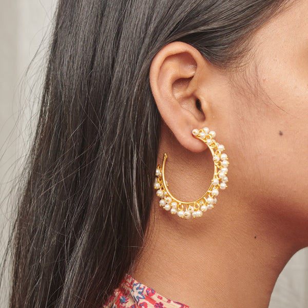 Traditional festive party wedding easy to style gold plated antitarnish lightweight brass hoops