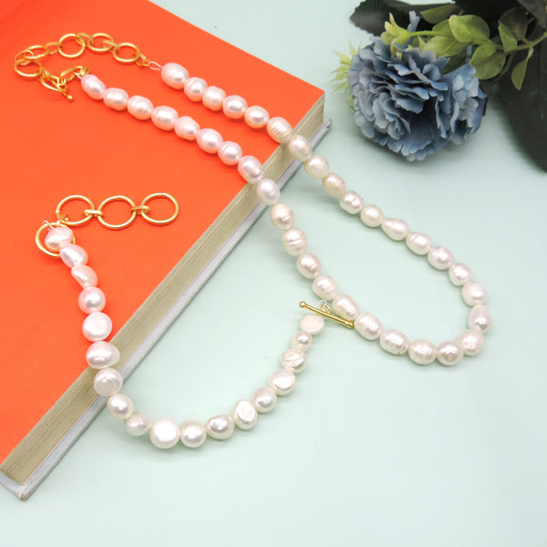 Minimal sleek stackable natural freshwater pearl necklace 